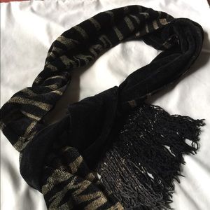 Women’s Scarf